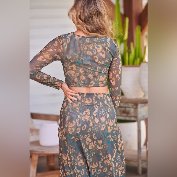 🎉LAST PIECE🎉Supernova Set in Dark Combo
Free People - Picture 10 of 10